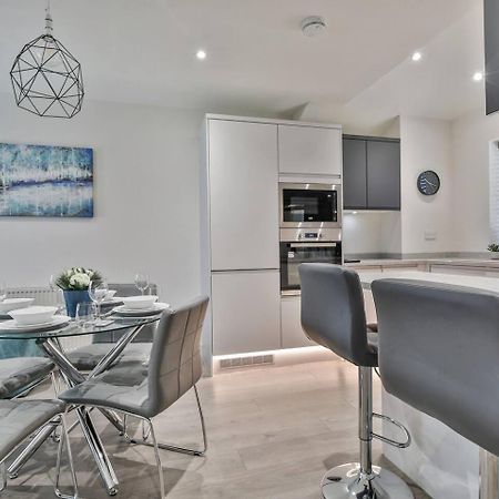Villa Magnificent, Renovated Whole House With Garden Sheffield Esterno foto
