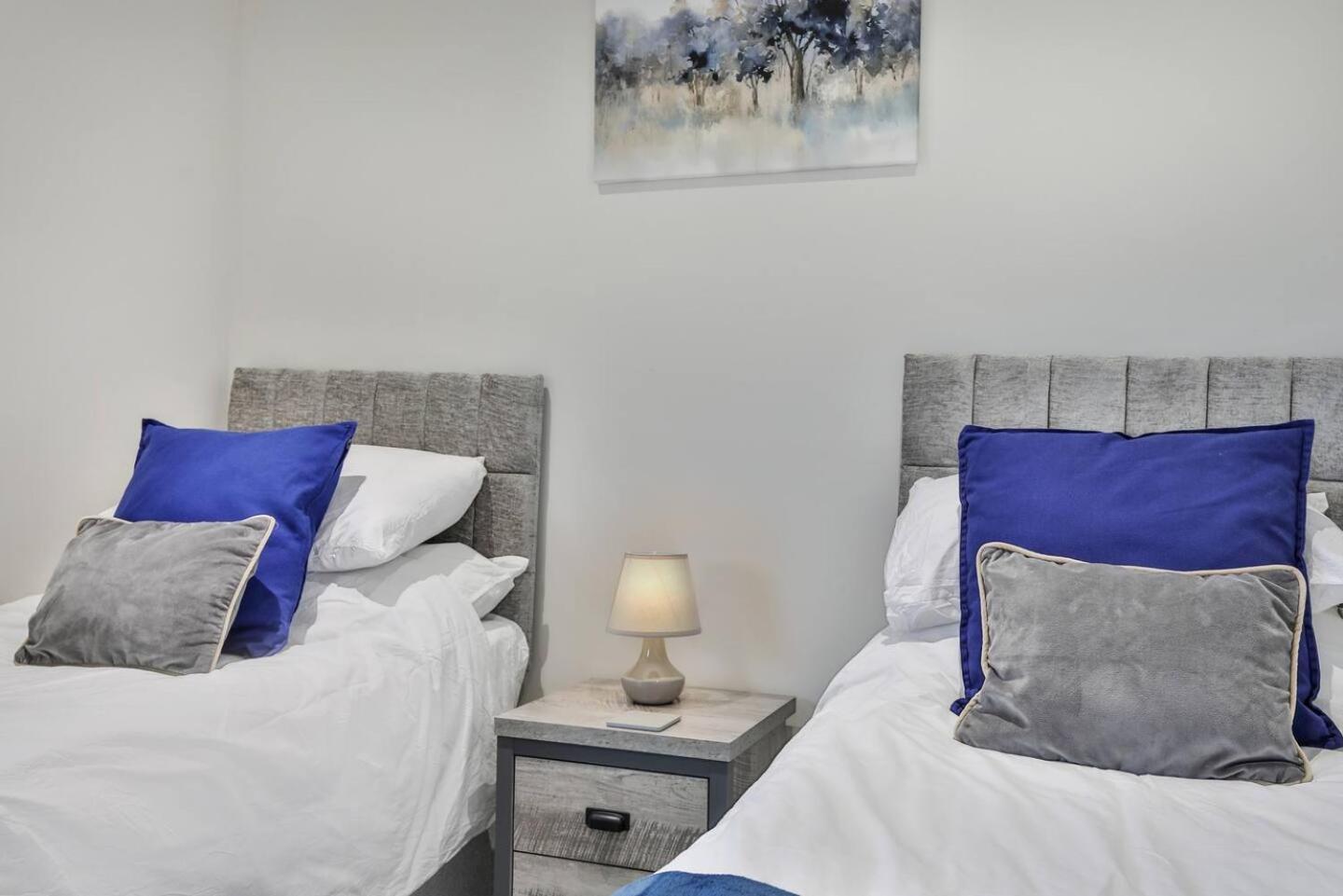 Villa Magnificent, Renovated Whole House With Garden Sheffield Esterno foto