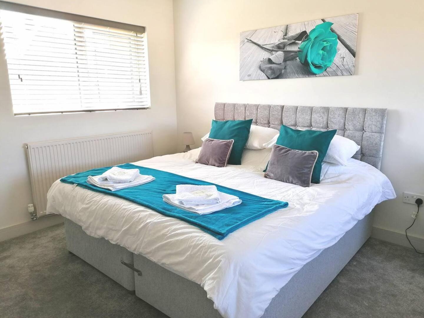 Villa Magnificent, Renovated Whole House With Garden Sheffield Esterno foto