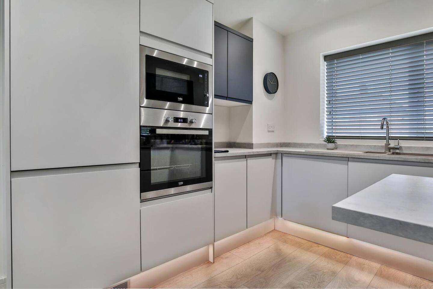 Villa Magnificent, Renovated Whole House With Garden Sheffield Esterno foto
